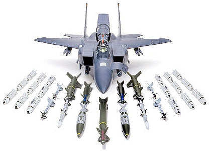 Tamiya 60312 1/32 F-15E Strike Eagle Bunker Buster Model Aircraft Kit
