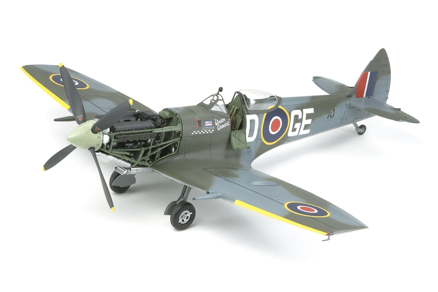 Tamiya 60321 1/32 Supermarine Spitfire Mk.XVIe Fighter Model Aircraft Kit