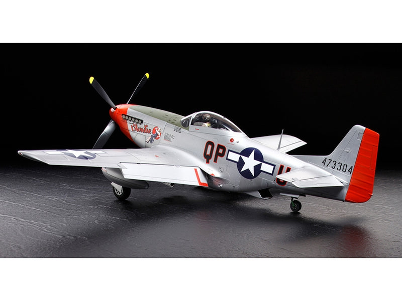 Tamiya 60322 1/32 North American P-51D Mustang Model Aircraft Kit