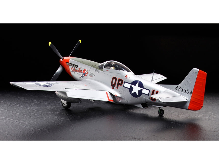 Tamiya 60322 1/32 North American P-51D Mustang Model Aircraft Kit
