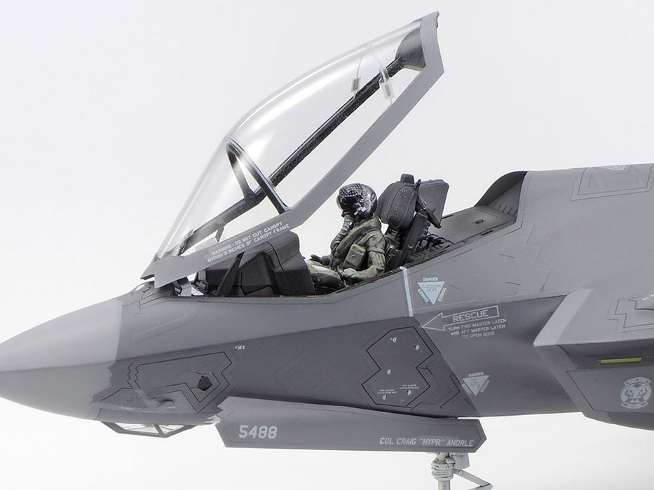 Tamiya 60792 1/72 F35A Lightning II Fighter Jet Model Kit