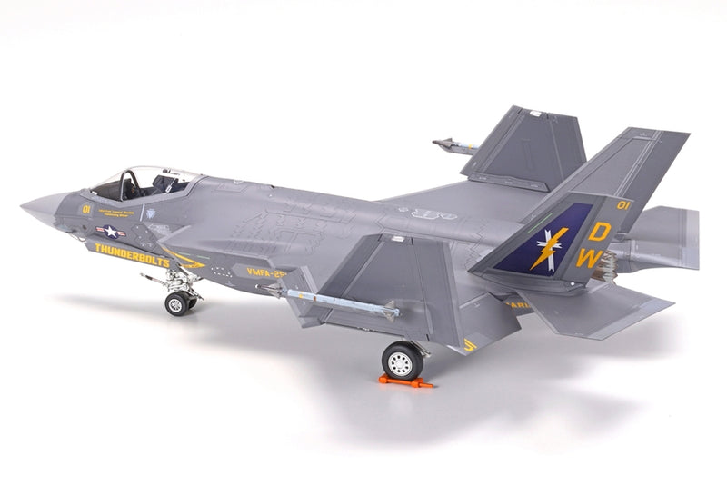 Tamiya 60794 1/72 Lockheed Martin F-35C Lightning II Fighter Jet Model Kit