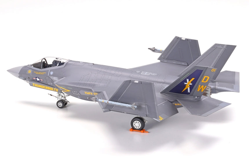 Tamiya 60794 1/72 Lockheed Martin F-35C Lightning II Fighter Jet Model Kit