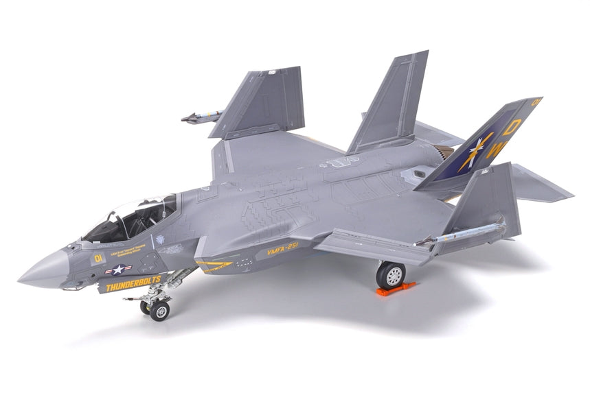 Tamiya 60794 1/72 Lockheed Martin F-35C Lightning II Fighter Jet Model Kit