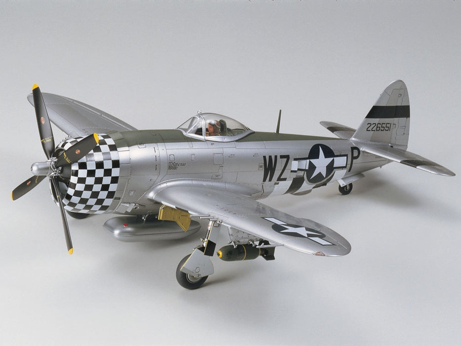Tamiya 61090 1/48 Republic P-47D Thunderbold "Bubbletop" Fighter