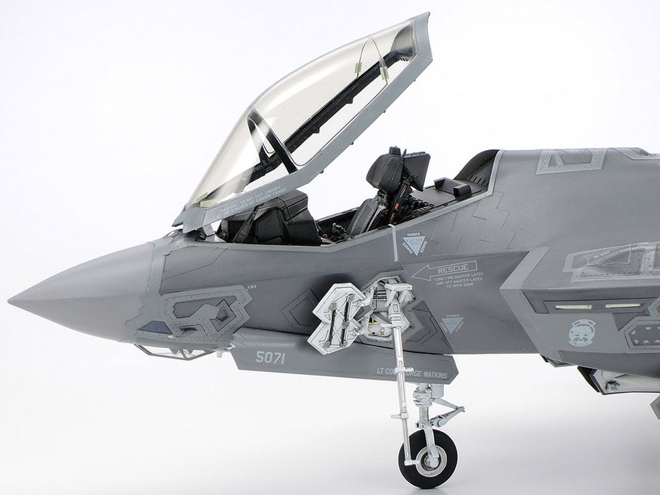 Tamiya 61124 1/48 Lockheed F-35 A Lightning II Model Jet Kit