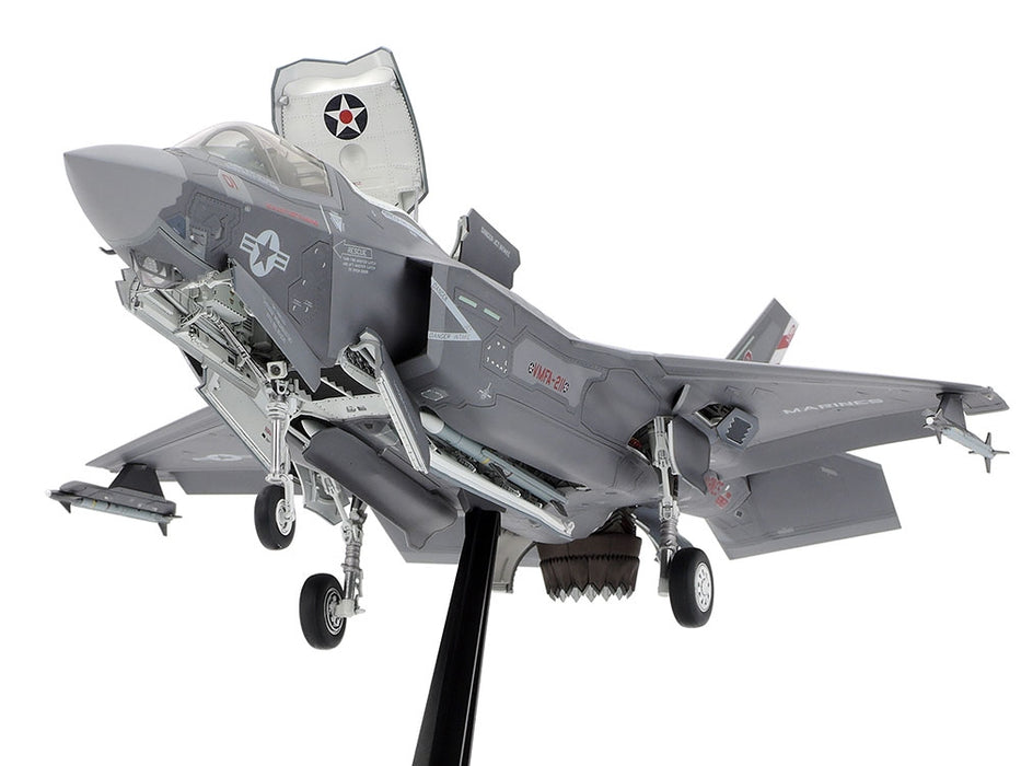 Tamiya 61125 1/48 Lockheed F-35 B Lightning II Model Jet Kit
