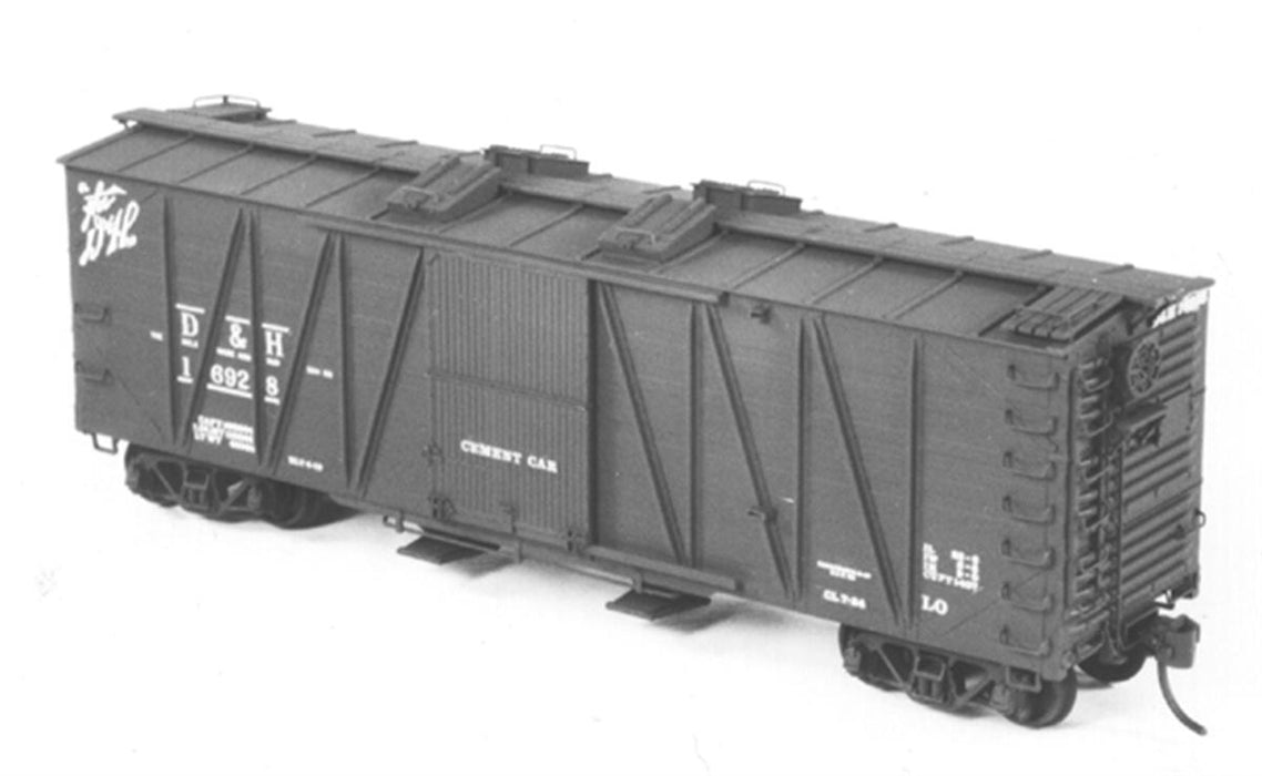 Tichy Train Group 4030 HO Scale USRA Single Sheathed Cement Car - Kit