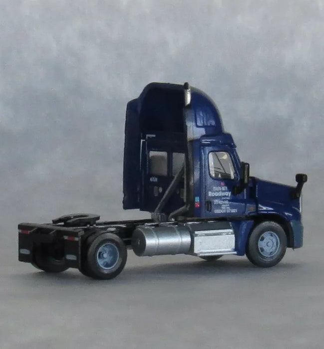 Trainworx 42584-02 N Scale Freightliner Cascadia Semi Tractor Cab Roadway 47548