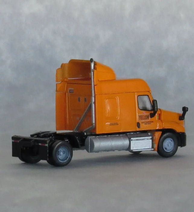 Trainworx 42585-01 N Scale Freightliner Cascadia Tractor Sleeper Cab YELLOW 34909