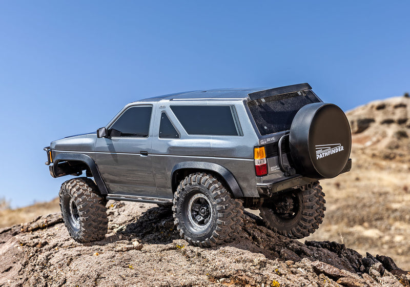 Traxxas 110056-4 TRX-4 1/10 Scale RTR 4WD Crawler with Silver Nissan Pathfinder Clipless Body