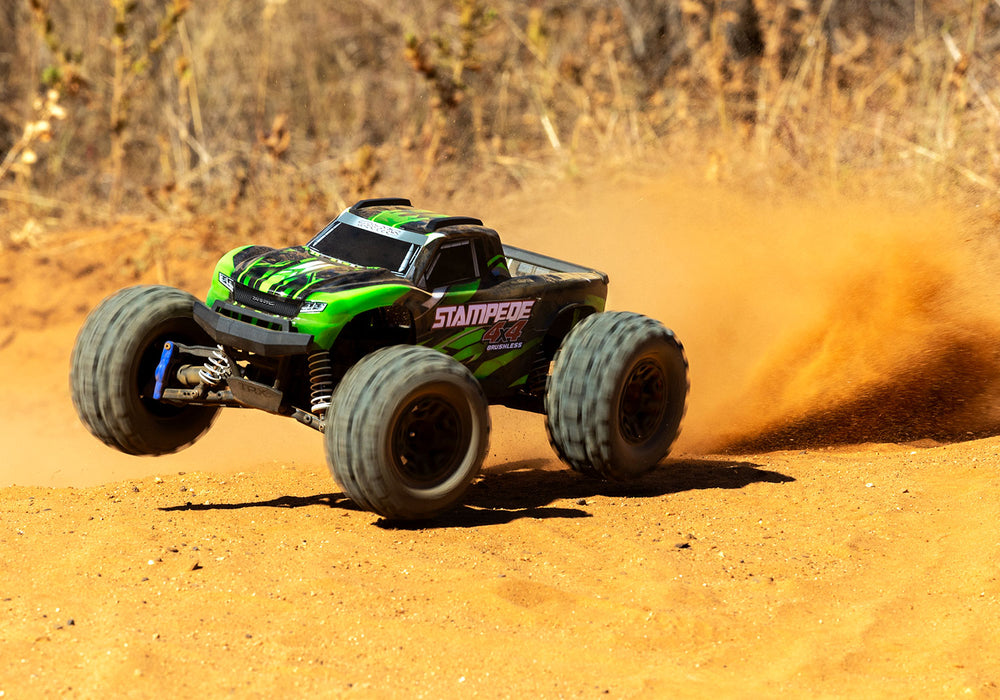 Traxxas 67154-4  Green 4x4 Stampede RTR 1/10 BL-2s Brushless Monster Truck
