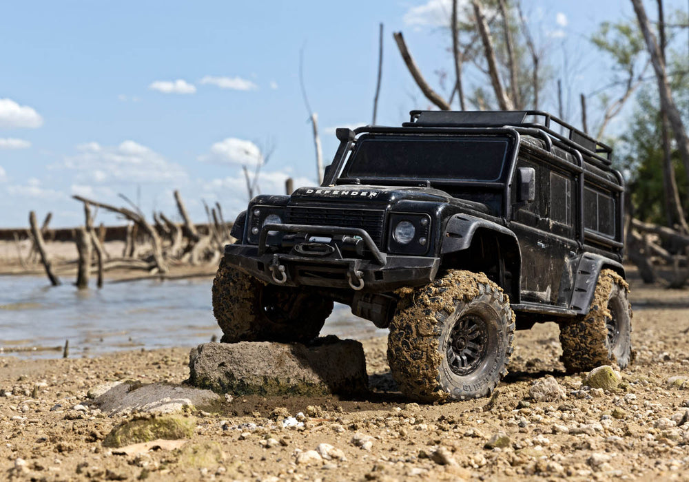 Traxxas 82056-4 TRX-4 Land Rover Defender 1/10 Scale RTR 4WD Crawler Black
