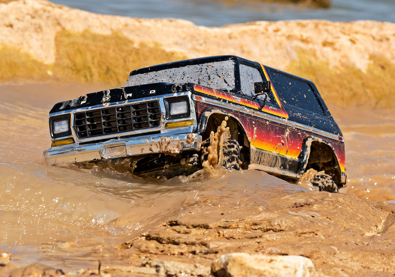 Traxxas 82246-4 TRX-4 Ford Ranger XLT Bronco 1/10 Scale RTR 4WD Crawler Sunset with Clipless Body