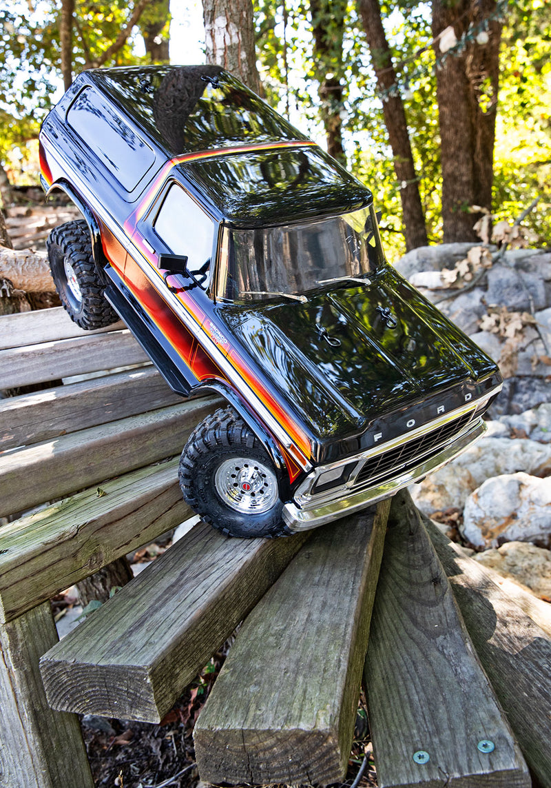 Traxxas 82246-4 TRX-4 Ford Ranger XLT Bronco 1/10 Scale RTR 4WD Crawler Sunset with Clipless Body