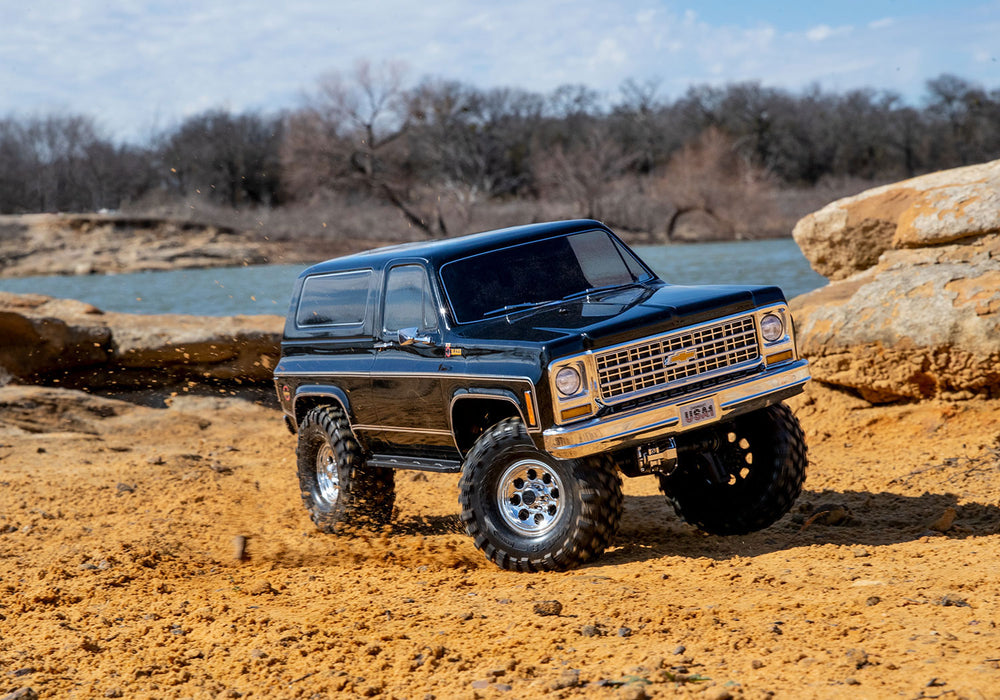 Traxxas 82276-4 Clipless TRX-4 RTR 1979 K5 Blazer Black Trail Crawler