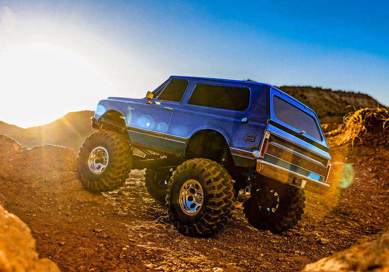 Traxxas 92086-4 TRX-4 Blue RTR High Trail 1972 Chevy Blazer Trail Crawler
