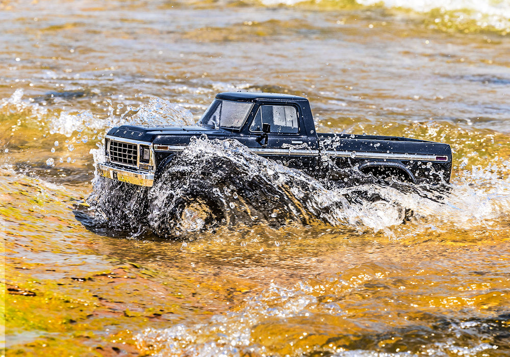 Traxxas 92144-4 TRX-4 F-150 4WD Crawler Truck Black Clipless Body