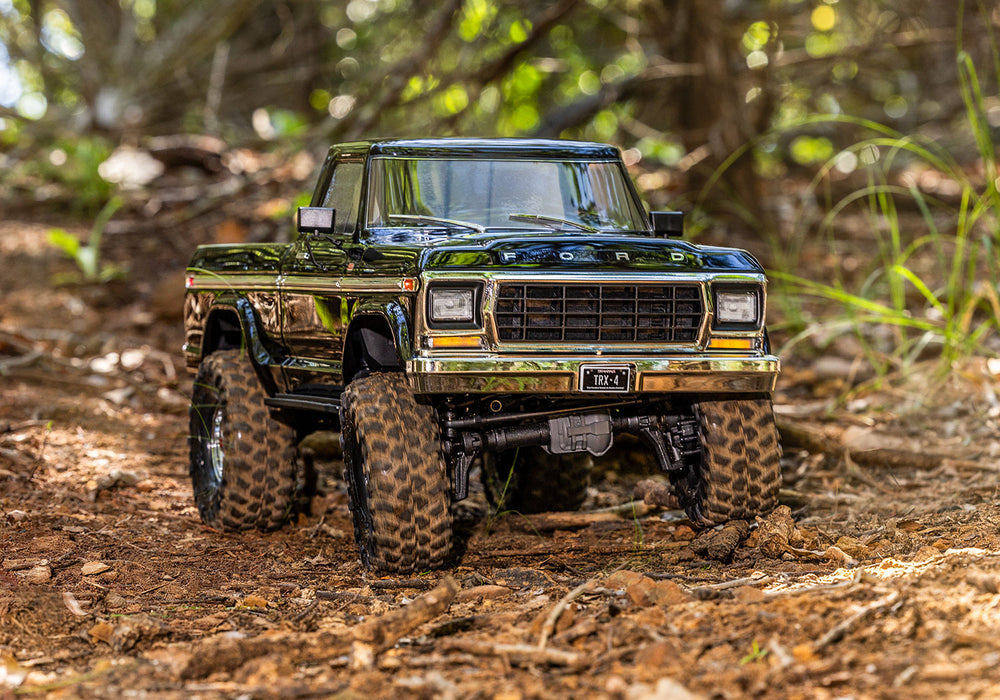 Traxxas 92144-4 TRX-4 F-150 4WD Crawler Truck Black Clipless Body