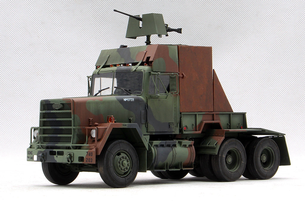 Trumpeter Scale Models 1084 1/35 US M915 Army Gun Truck Model Kit