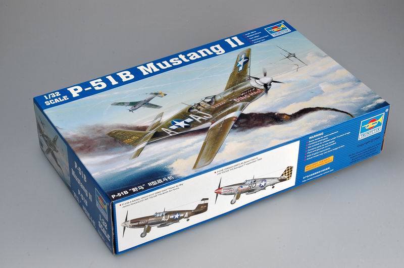 Trumpeter Scale Models 2274 1/32 P-51B Mustang Fighter Model Aircraft Kit