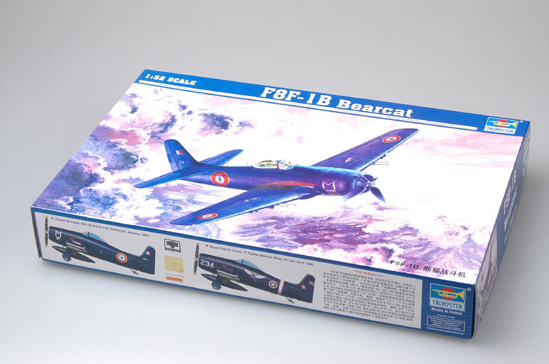Trumpeter Scale Models 2284 1/32 F8F-1B Bearcat Model Aircraft Kit