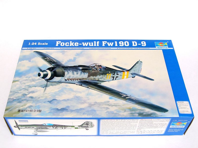 Trumpeter Scale Models 2411 1/24 Focke Wulf Fw-190D-9 German Fighter Aircraft Model Kit