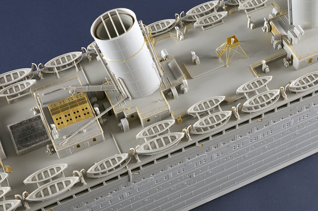 Trumpeter Scale Models 3720 1/200 HMT Olympic Ocean Liner Military Transport Model Ship Kit