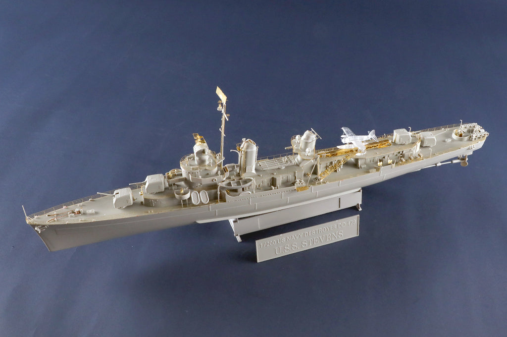 Trumpeter Scale Models 3722 1/200 USS Stevens DD-479 Fletcher Class Destroyer Model Kit