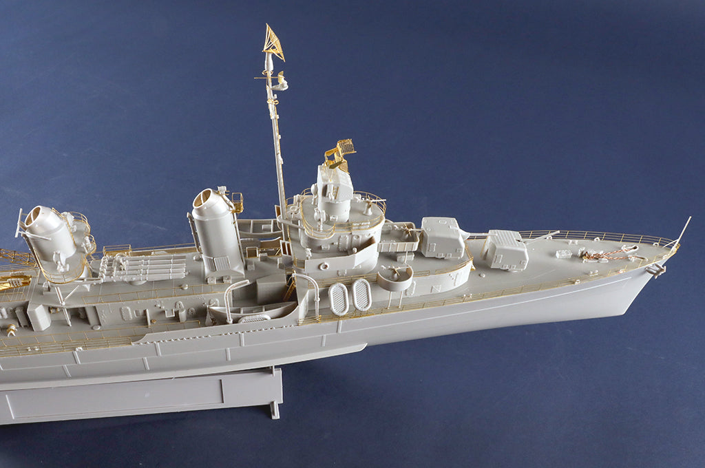 Trumpeter Scale Models 3722 1/200 USS Stevens DD-479 Fletcher Class Destroyer Model Kit