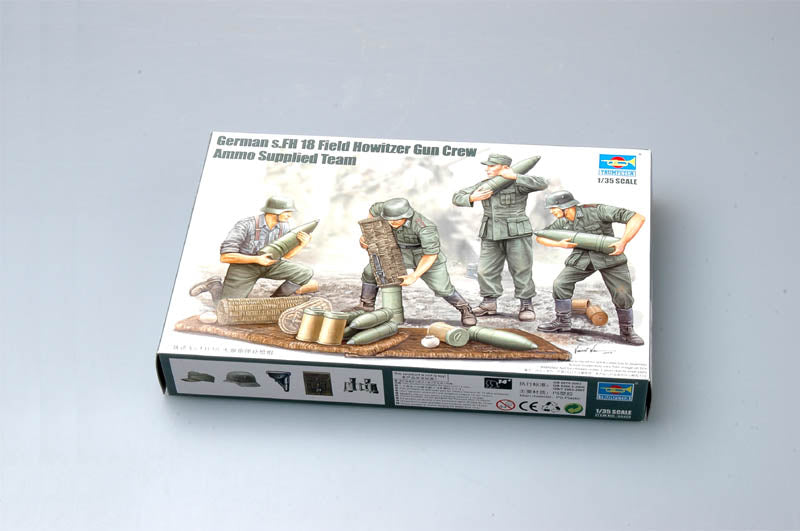 Trumpeter Scale Models 426 1/35 German s.FH 18 Field Howitzer Gun Carrying Crew Set Model Kit
