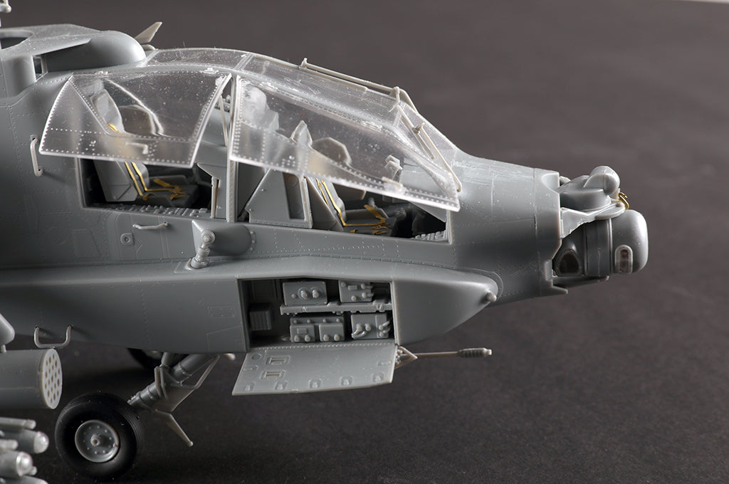 Trumpeter Scale Models 5115 1/35 AH-64A Apache Late Ver. Helicopter Model Kit