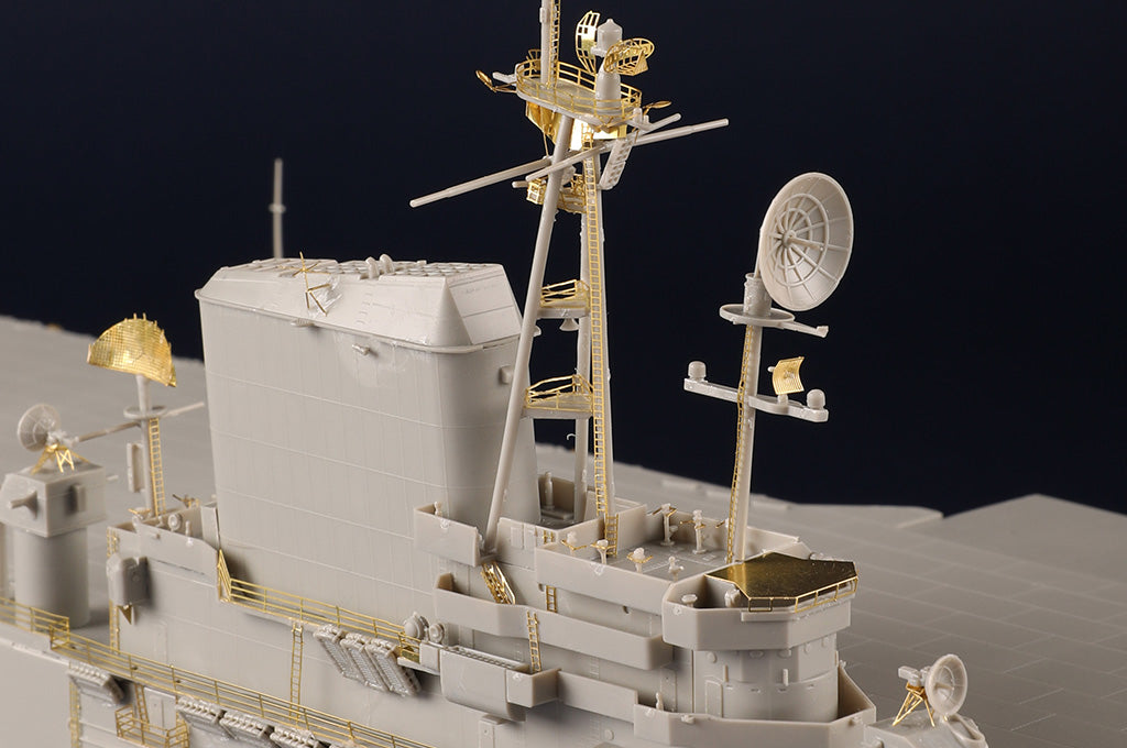 Trumpeter Scale Models 5634 1/350 USS Midway CV-41 Aircraft Carrier Model Kit