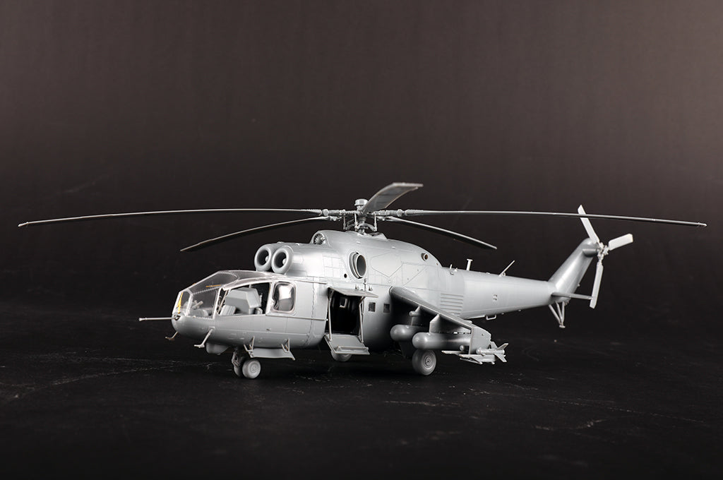 Trumpeter Scale Models 5828 1/48 Mi-24A Hind-B Helicopter Model Kit