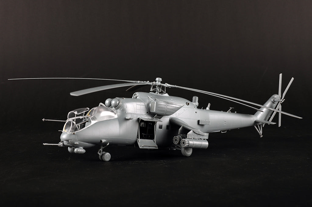 Trumpeter Scale Models 5830 1/48 Mi-35M Hind-E Helicopter Model Kit