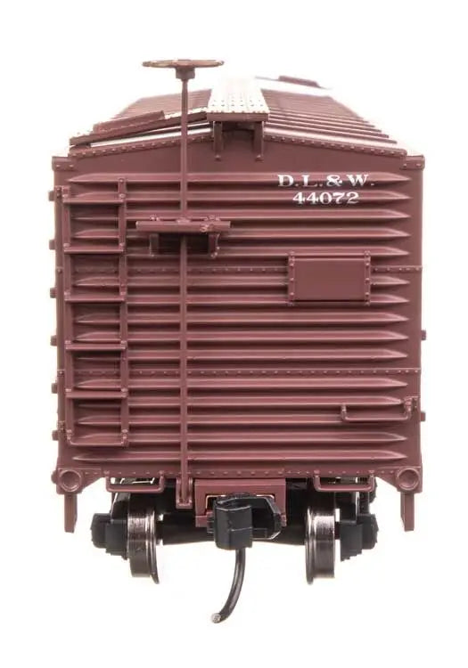 Walthers 910-40177 40' Double Sheathed Wood Boxcar Delaware, Lackawanna & Western DL&W 44072