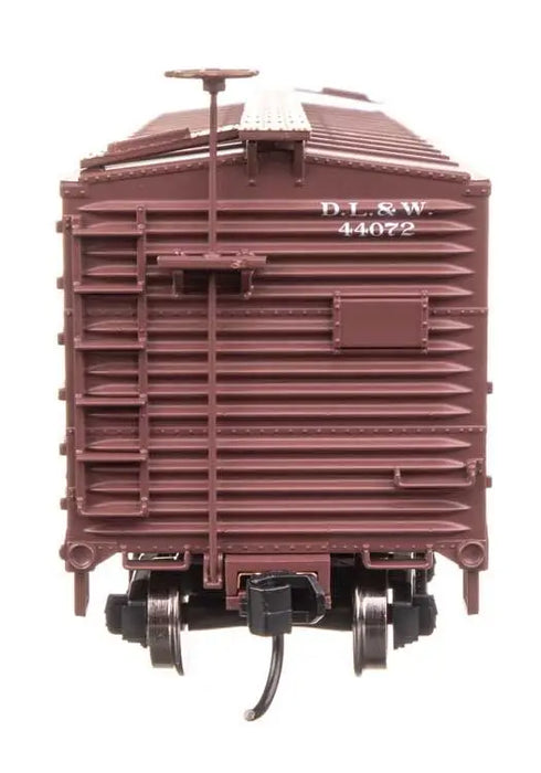 Walthers 910-40177 40' Double Sheathed Wood Boxcar Delaware, Lackawanna & Western DL&W 44072