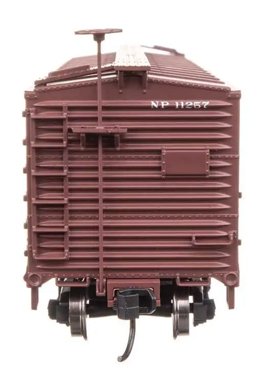 Walthers 910-40183 40' Double Sheathed Wood Boxcar Northern Pacific NP 11257
