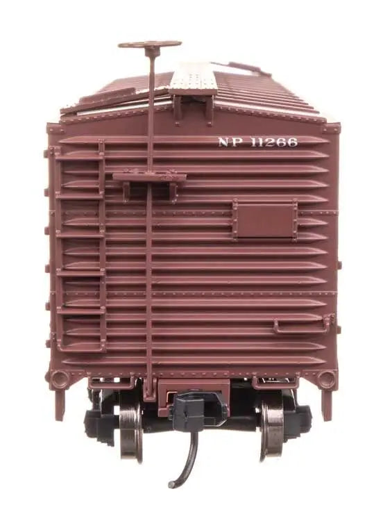 Walthers 910-40185 40' Double Sheathed Wood Boxcar Northern Pacific NP 11266
