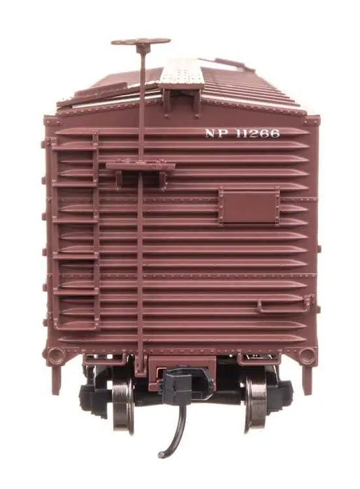 Walthers 910-40185 40' Double Sheathed Wood Boxcar Northern Pacific NP 11266