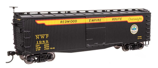 Walthers 910-40190 40' Double Sheathed Wood Boxcar Northwestern Pacific NWP 1989