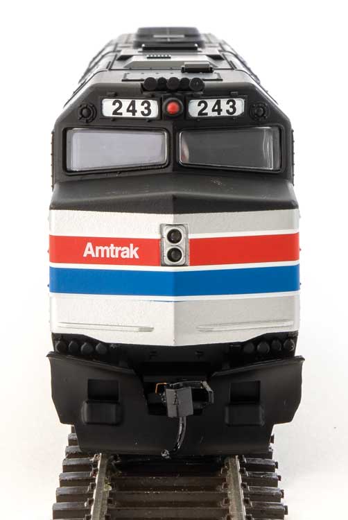 Walthers 910-9463 HO Scale EMD F40PH Amtrak Phase II 243