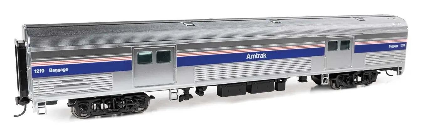 Walthers 920-13083 HO 73' Budd Baggage Car Amtrak Phase IV (white lettering) #1219