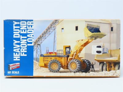 Walthers Cornerstone 933-3162 HO Scale Heavy Duty Front End Loader Kit - NOS