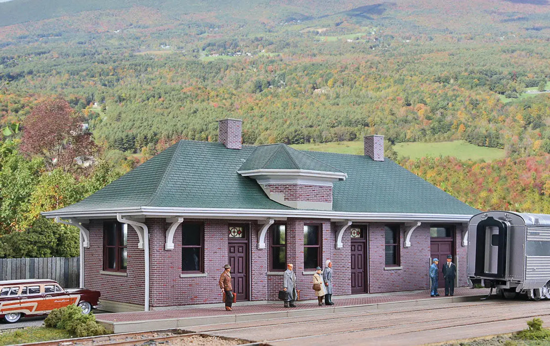 Walthers Cornerstone 933-4054 HO Scale Pella Depot Kit