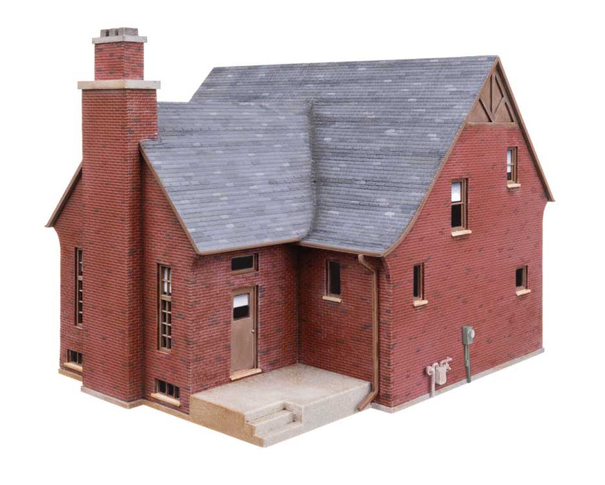 Walthers Cornerstone 933-4250 HO Scale Tudor House Kit