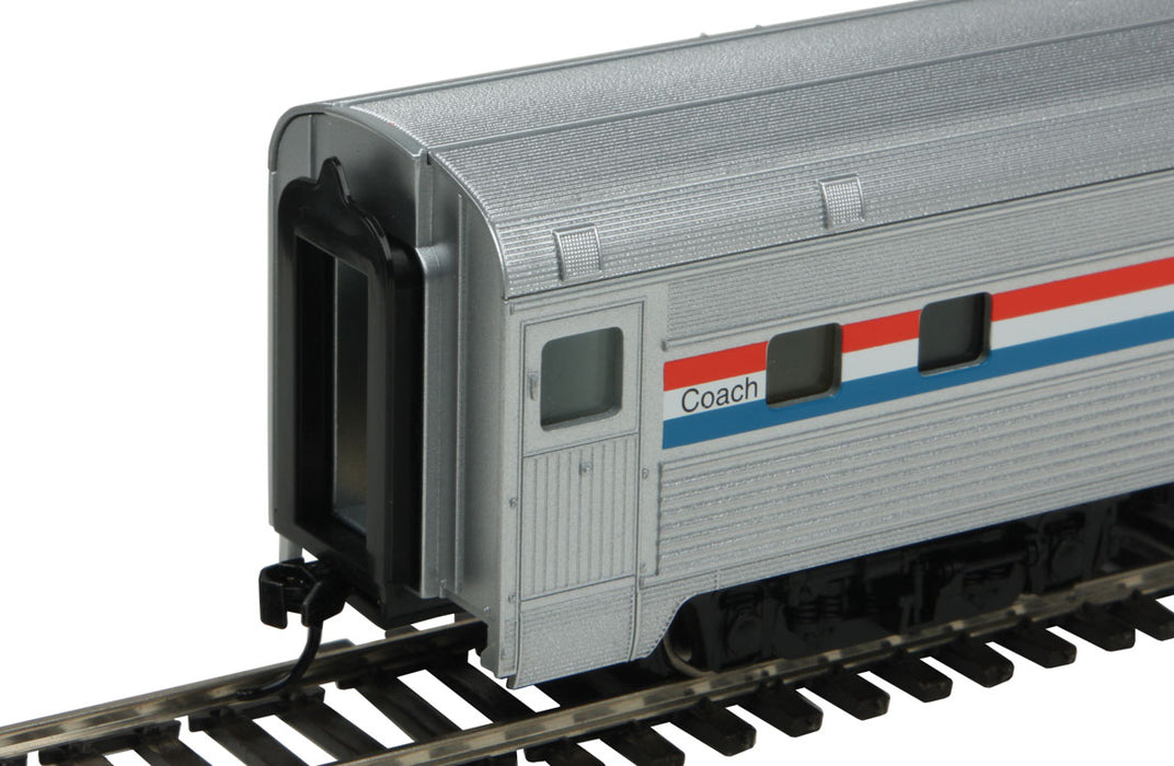 Walthers Mainline 910-30201 HO Scale 85' Budd Small Window Coach Amtrak