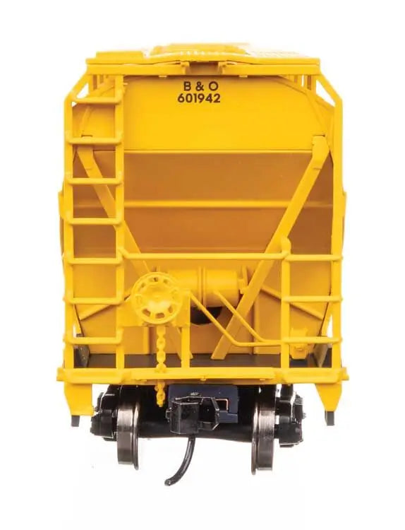 Walthers Mainline 910-49204 HO Scale ACF 5250 4-Bay Centerflow Covered Hopper Chessie System B&O 601942