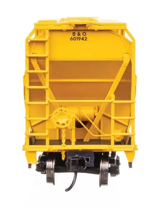 Walthers Mainline 910-49204 HO Scale ACF 5250 4-Bay Centerflow Covered Hopper Chessie System B&O 601942