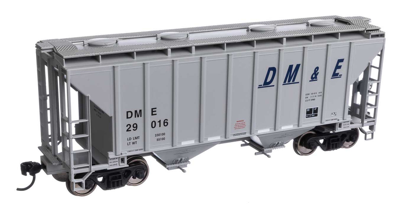Walthers Mainline 910-7982 HO Scale 37' 2980 Cu-Ft 2-Bay Hopper DM&E 29016